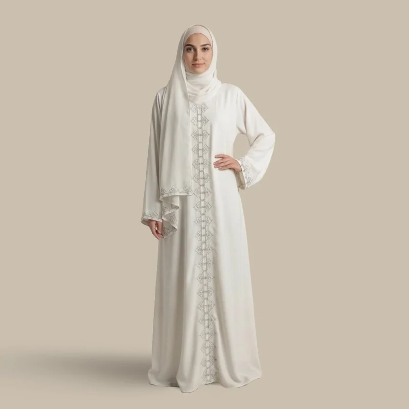 لباس صلاة ماكرو مطرز اوف وايت بسحاب